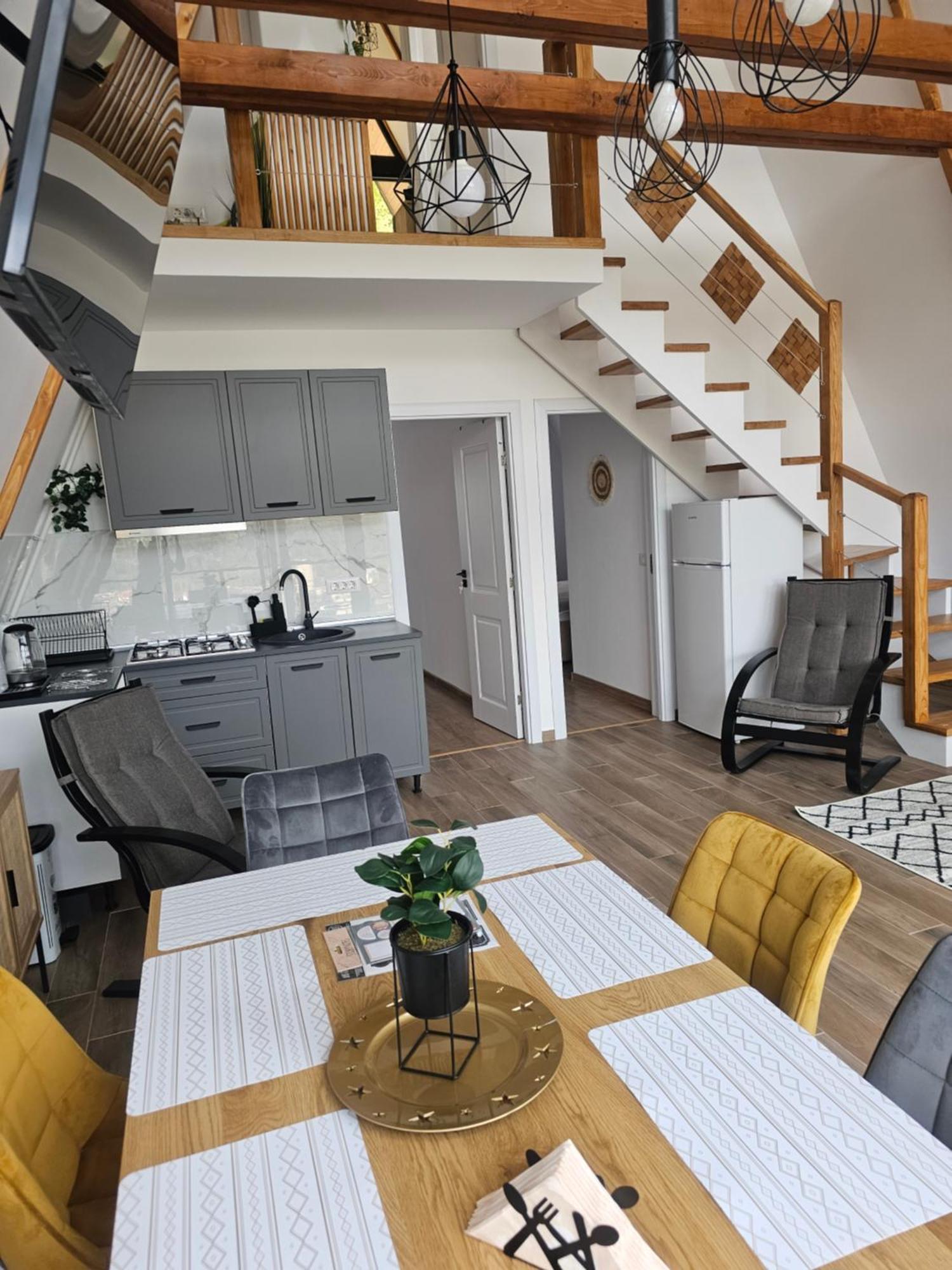 Ambiance Aframe Chalet Campulung Moldovenesc